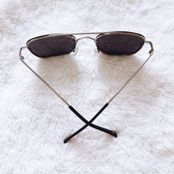 Leo Silver Polarized Sunglasses - Picture 10 of 15